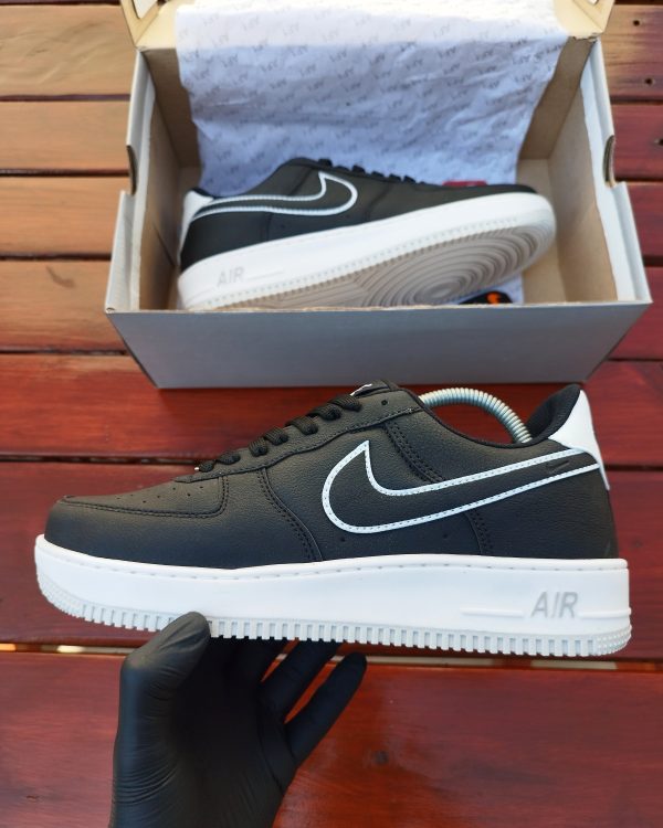 Nike Air Force Low - Preto e Branco