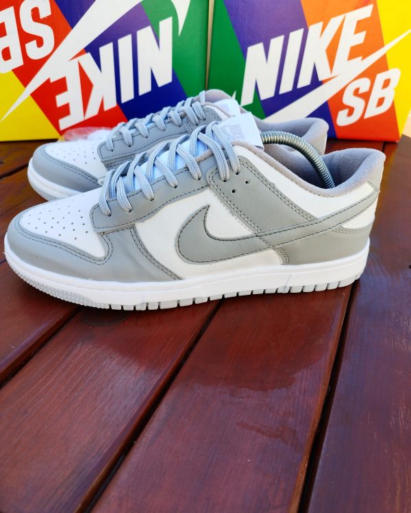 Nike Dunk - Branco e Bege - Image 3