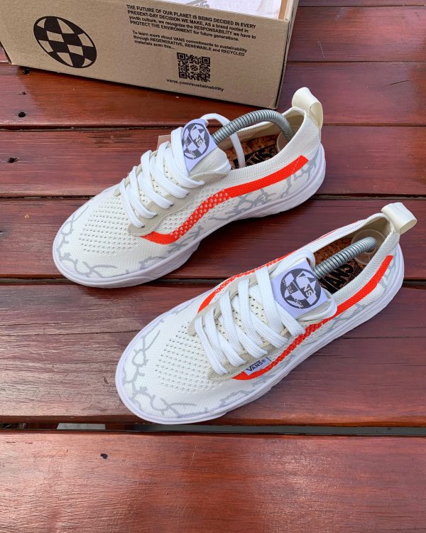 Vans Ultrarange Future - Branco e Laranja - Image 2