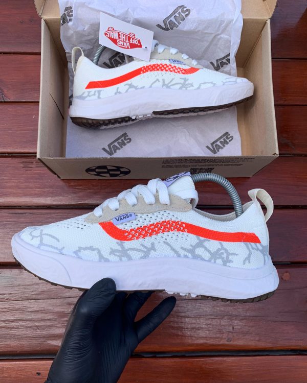 Vans Ultrarange Future - Branco e Laranja - Image 3