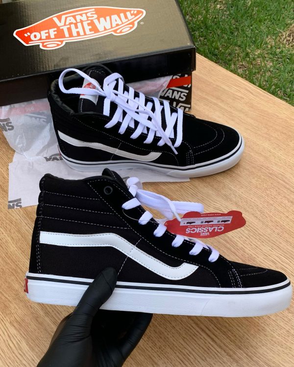 Botinha Vans SK8-HI Black White