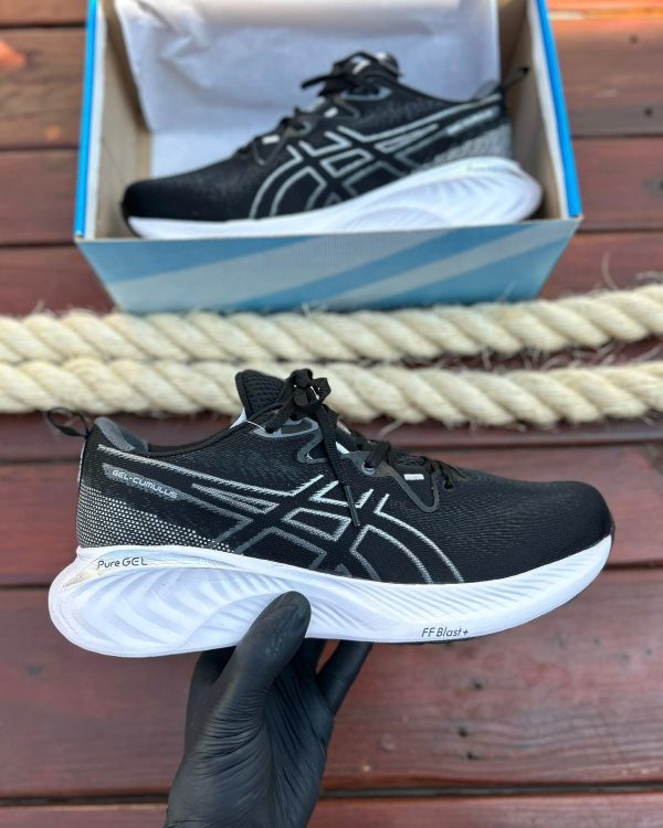 Asics - Nimbus 25 - Preto